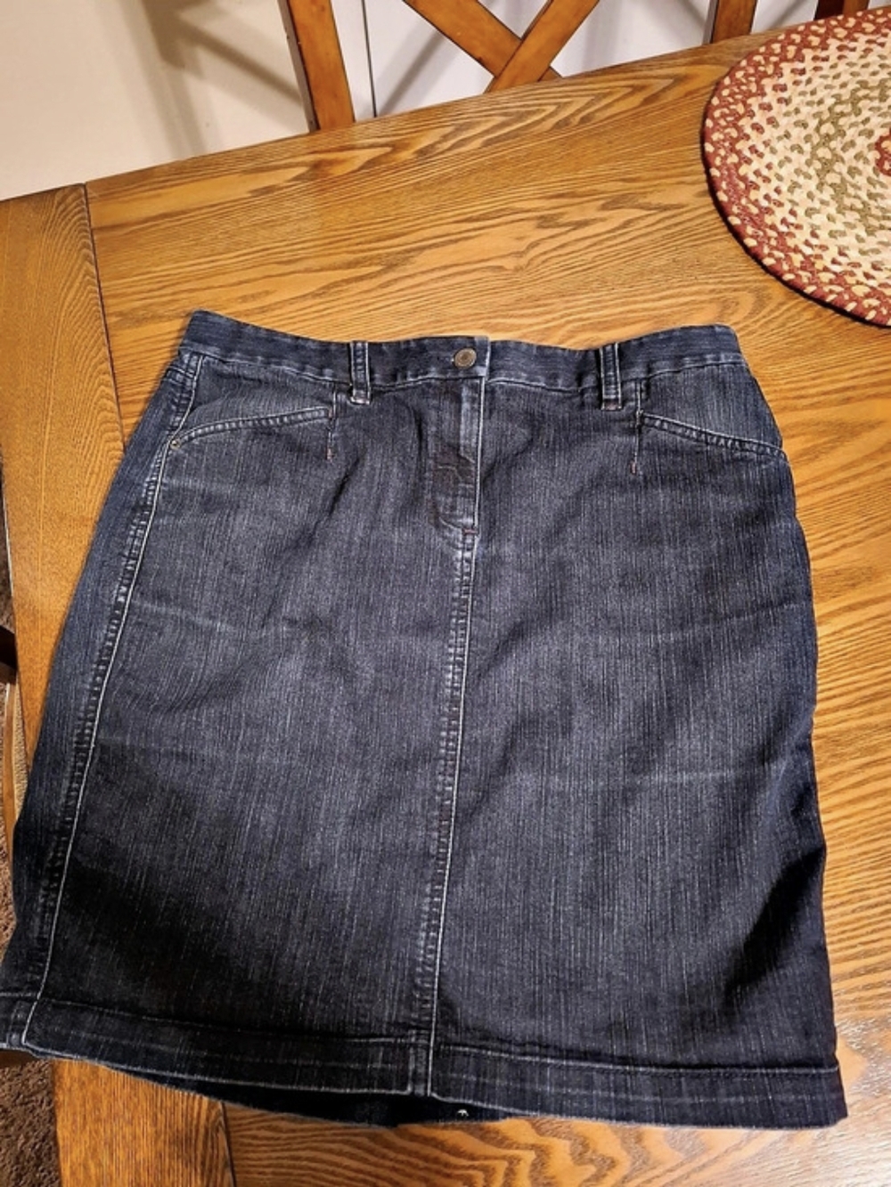 Ann Taylor LOFT Denim Mini Skirt Size 8 Like New
